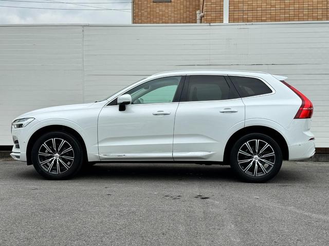 ＸＣ６０ Ｄ４　ＡＷＤ　インスクリプション　認定中古車　ディーゼルモデル　クリスタルホワイト　ブロンドナッパレザー　純正ナビ　地デジＴＶ　シート＆ステアリングヒーター　ベンチレーション　マッサージ機能　ＬＥＤヘッドライト　パワーテールゲート（10枚目）