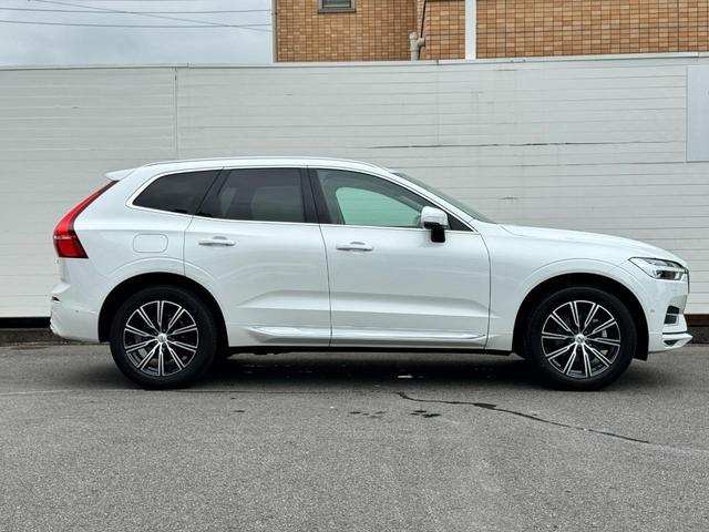 ＸＣ６０ Ｄ４　ＡＷＤ　インスクリプション　認定中古車　ディーゼルモデル　クリスタルホワイト　ブロンドナッパレザー　純正ナビ　地デジＴＶ　シート＆ステアリングヒーター　ベンチレーション　マッサージ機能　ＬＥＤヘッドライト　パワーテールゲート（12枚目）