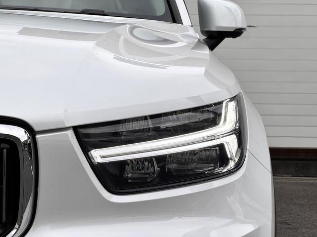 ＸＣ４０ Ｂ４　ＡＷＤ　インスクリプション　純正ＨＤＤナビ　地デジｔｖ　電動パノラマサンルーフ　ｈａｒｍａｎ／ｋａｒｄｏｎプレミアムサウンド　シート＆ステアリングヒーター　パワーテールゲート　パワーシート　３６０°カメラ　純正１９ＡＷ　ＥＴＣ（16枚目）