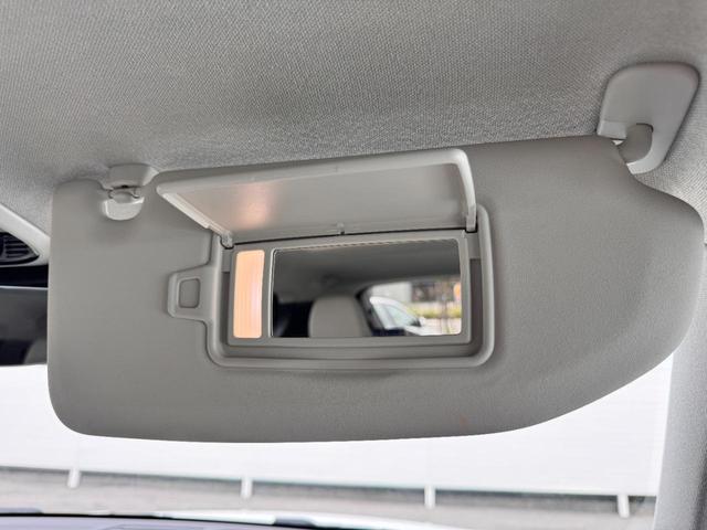 ＸＣ４０ Ｂ４　ＡＷＤ　インスクリプション　純正ＨＤＤナビ　地デジｔｖ　電動パノラマサンルーフ　ｈａｒｍａｎ／ｋａｒｄｏｎプレミアムサウンド　シート＆ステアリングヒーター　パワーテールゲート　パワーシート　３６０°カメラ　純正１９ＡＷ　ＥＴＣ（61枚目）