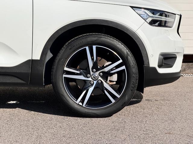 ＸＣ４０ Ｔ４　ＡＷＤ　Ｒデザイン　純正ＨＤＤ　地デジＴＶ　Ｒデザイン専用装備　Ｒデザイン専用Ｌａｖａオレンジ内装　パワーシート　パワーテールゲート　プレミアムサウンド　Ａｐｐｌｅ　Ｃａｒｐｌａｙ　Ａｎｄｒｏｉｄ　Ａｕｔｏ　純正１９ＡＷ（55枚目）