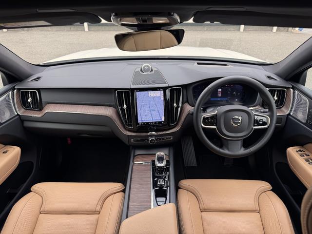 XC60 アルティメット B5 AWD Googleナビ 電動パノラマサンルーフ Bowers&Wilkins シート&ステアリングヒーター ベンチレーション マッサージ機能 パワーテールゲート パワーシート 純正19AW ETC(10枚目)