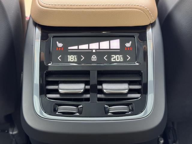 XC60 アルティメット B5 AWD Googleナビ 電動パノラマサンルーフ Bowers&Wilkins シート&ステアリングヒーター ベンチレーション マッサージ機能 パワーテールゲート パワーシート 純正19AW ETC(40枚目)