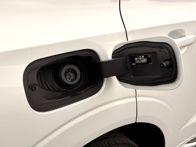 XC60 アルティメット B5 AWD Googleナビ 電動パノラマサンルーフ Bowers&Wilkins シート&ステアリングヒーター ベンチレーション マッサージ機能 パワーテールゲート パワーシート 純正19AW ETC(68枚目)