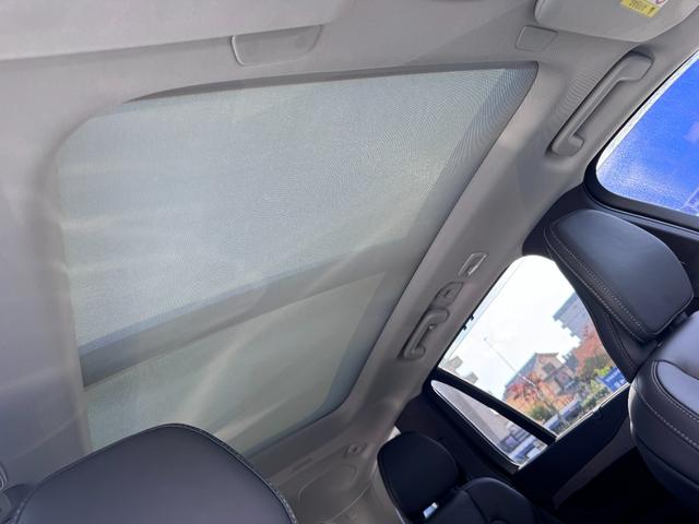 XC90 アルティメット B6 AWD Googleナビ 電動パノラマサンルーフ harman/kardonプレミアムサウンド シート&ステアリングヒーター ベンチレーション マッサージ機能 パワーテールゲート パワーシート 純正19AW(14枚目)