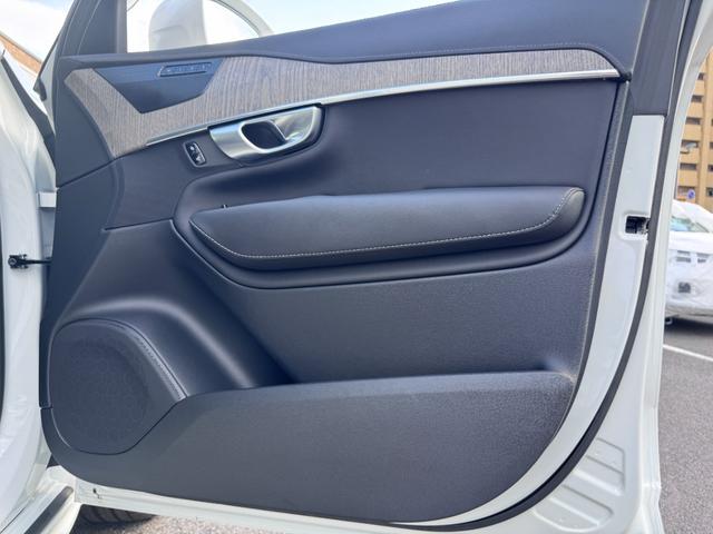 XC90 アルティメット B6 AWD Googleナビ 電動パノラマサンルーフ harman/kardonプレミアムサウンド シート&ステアリングヒーター ベンチレーション マッサージ機能 パワーテールゲート パワーシート 純正19AW(50枚目)