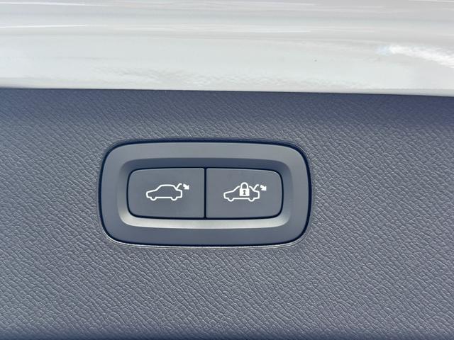 XC90 アルティメット B6 AWD Googleナビ 電動パノラマサンルーフ harman/kardonプレミアムサウンド シート&ステアリングヒーター ベンチレーション マッサージ機能 パワーテールゲート パワーシート 純正19AW(52枚目)