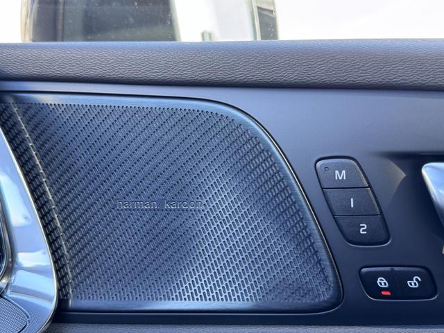 V60 B5 Rデザイン 純正HDDナビ 地デジTV harman/kardonプレミアムサウンド クライメート・パッケージ シート&ステアリングヒーター パワーテールゲートパワーシート 純正18インチAW ETC(52枚目)