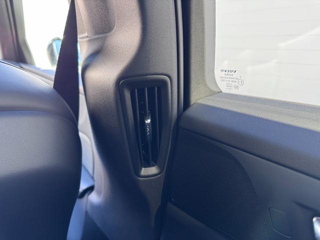 V60 B5 Rデザイン 純正HDDナビ 地デジTV harman/kardonプレミアムサウンド クライメート・パッケージ シート&ステアリングヒーター パワーテールゲートパワーシート 純正18インチAW ETC(55枚目)