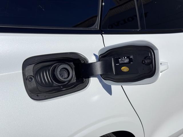 V60 B5 Rデザイン 純正HDDナビ 地デジTV harman/kardonプレミアムサウンド クライメート・パッケージ シート&ステアリングヒーター パワーテールゲートパワーシート 純正18インチAW ETC(61枚目)