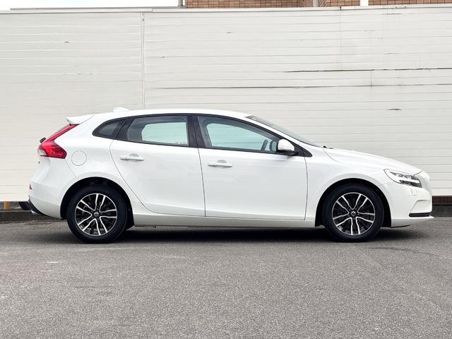 Ｖ４０ Ｄ４　ナビエディション　禁煙車　特別仕様車　純正ＨＤＤナビ　インテリセーフ　ＬＥＤヘッドライト　バックカメラ　スマートキー　Ｂｌｕｅｔｏｏｔｈ　ＥＴＣ　純正１６インチＡＷ（14枚目）