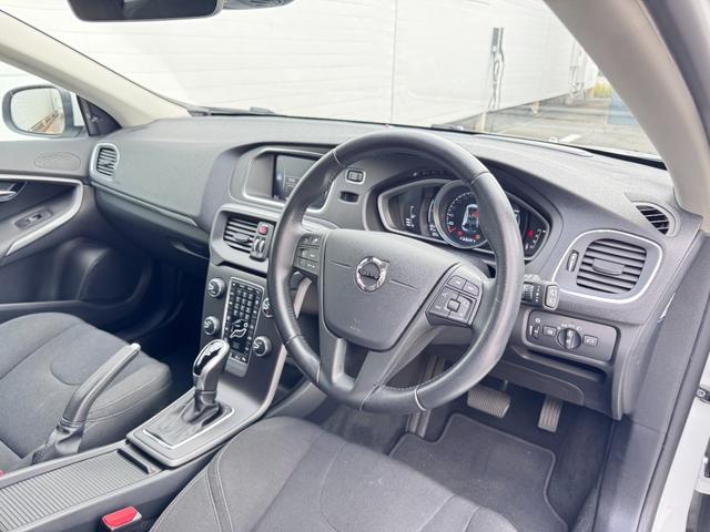 Ｖ４０ Ｄ４　ナビエディション　禁煙車　特別仕様車　純正ＨＤＤナビ　インテリセーフ　ＬＥＤヘッドライト　バックカメラ　スマートキー　Ｂｌｕｅｔｏｏｔｈ　ＥＴＣ　純正１６インチＡＷ（28枚目）