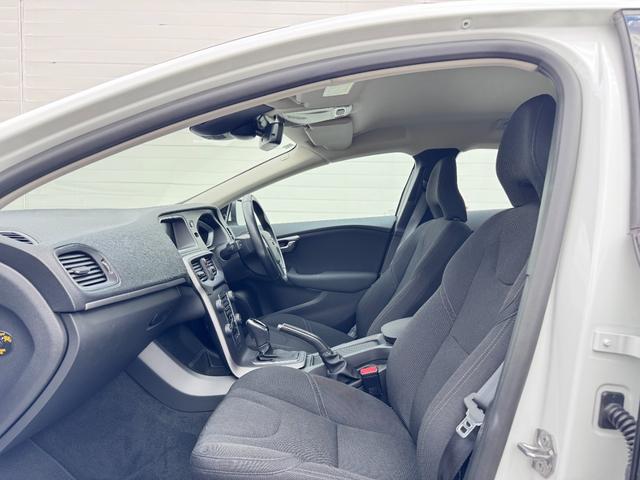 Ｖ４０ Ｄ４　ナビエディション　禁煙車　特別仕様車　純正ＨＤＤナビ　インテリセーフ　ＬＥＤヘッドライト　バックカメラ　スマートキー　Ｂｌｕｅｔｏｏｔｈ　ＥＴＣ　純正１６インチＡＷ（36枚目）