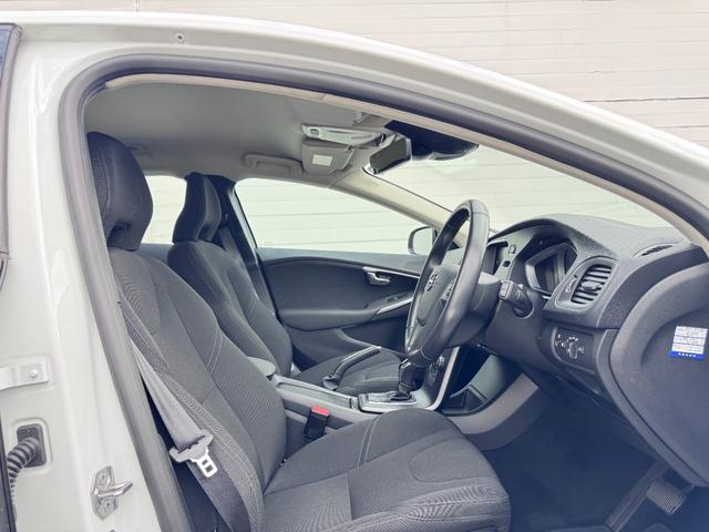 Ｖ４０ Ｄ４　ナビエディション　禁煙車　特別仕様車　純正ＨＤＤナビ　インテリセーフ　ＬＥＤヘッドライト　バックカメラ　スマートキー　Ｂｌｕｅｔｏｏｔｈ　ＥＴＣ　純正１６インチＡＷ（39枚目）