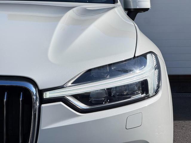 ＸＣ６０ Ｂ５　ＡＷＤ　インスクリプション　電動パノラマサンルーフ　ｈａｒｍａｎ／ｋａｒｄｏｎプレミアムサウンド　純正ＨＤＤナビ　地デジＴＶ　シート＆ステアリングヒーター　ベンチレーション　マッサージ機能　パワーシート　パワーテールゲート（21枚目）