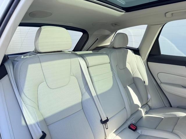 ＸＣ６０ Ｂ５　ＡＷＤ　インスクリプション　電動パノラマサンルーフ　ｈａｒｍａｎ／ｋａｒｄｏｎプレミアムサウンド　純正ＨＤＤナビ　地デジＴＶ　シート＆ステアリングヒーター　ベンチレーション　マッサージ機能　パワーシート　パワーテールゲート（31枚目）