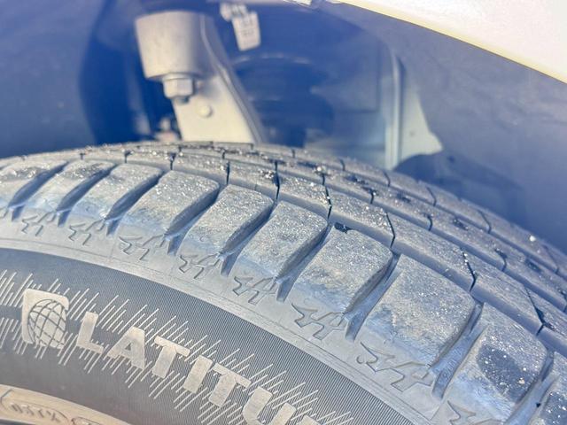 ＸＣ６０ Ｂ５　ＡＷＤ　インスクリプション　電動パノラマサンルーフ　ｈａｒｍａｎ／ｋａｒｄｏｎプレミアムサウンド　純正ＨＤＤナビ　地デジＴＶ　シート＆ステアリングヒーター　ベンチレーション　マッサージ機能　パワーシート　パワーテールゲート（64枚目）