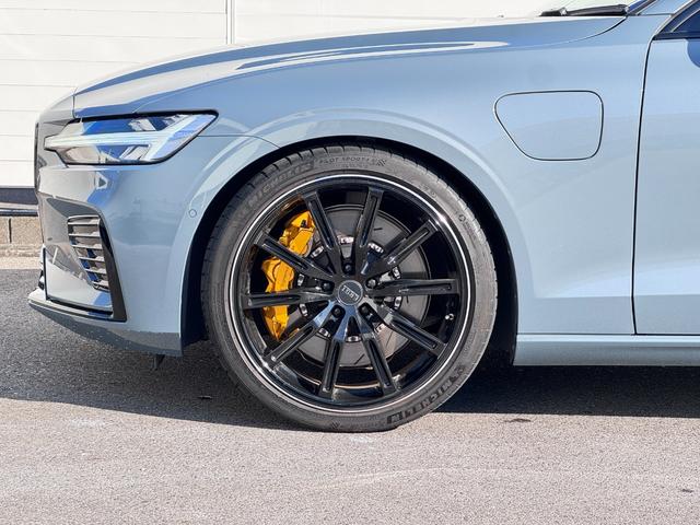 Ｖ６０ リチャージ　ポールスターエンジニアード　１５０台限定車　ポールスター最終モデル　Ｂｏｗｅｒｓ　＆　Ｗｉｌｋｉｎｓ　電動パノラマサンルーフ　Ｇｏｏｇｌｅナビ　ポールスター専用装備　エアスト社外２０インチＡＷ　ポールスターモード　ＥＴＣ（22枚目）