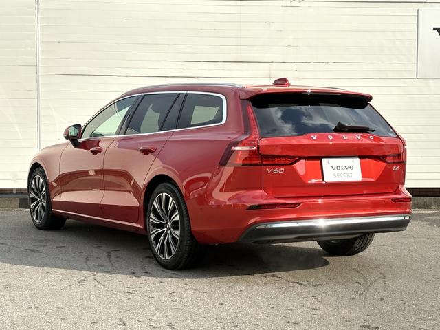 Ｖ６０ ウルトラ　Ｂ４　Ｇｏｏｇｌｅナビ　ｈａｒｍａｎ／ｋａｒｄｏｎプレミアムサウンド　チャコールレザーシート　シート＆ステアリングヒーター　ベンチレーション　マッサージ機能　パワーテールゲート　純正１８インチＡＷ　ＥＴＣ（12枚目）