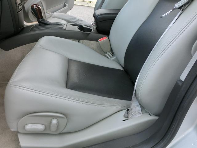 Cadillac Cts 3 2l 2003 Silver 80000 Km Details Japanese Used Cars Goo Net Exchange - Leather Seat Covers For 2008 Cadillac Cts