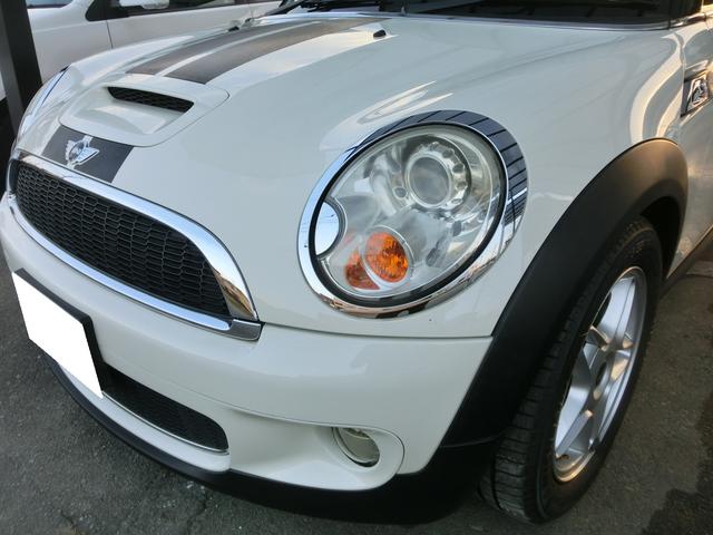 ＭＩＮＩ クーパーＳ　クラブマン　キ－レス　ＥＴＣ　ＣＤプレーヤー　Ｗエアバック　ＨＩＤ　ＡＷ　記録簿　ディーラー車　セーフティレーダー　クリーム×ブラック　３ドア（22枚目）