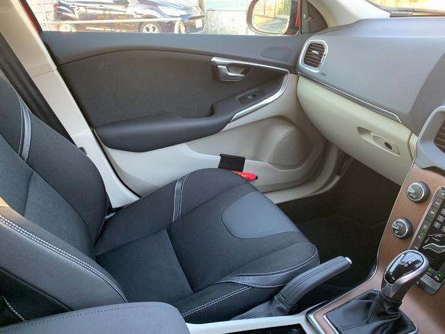 V40 T4 SE 運転席パワーシート 純正ナビ ETC ブル-トゥ-ス機能(8枚目)