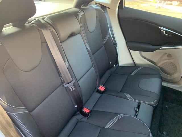 V40 T4 SE 運転席パワーシート 純正ナビ ETC ブル-トゥ-ス機能(10枚目)