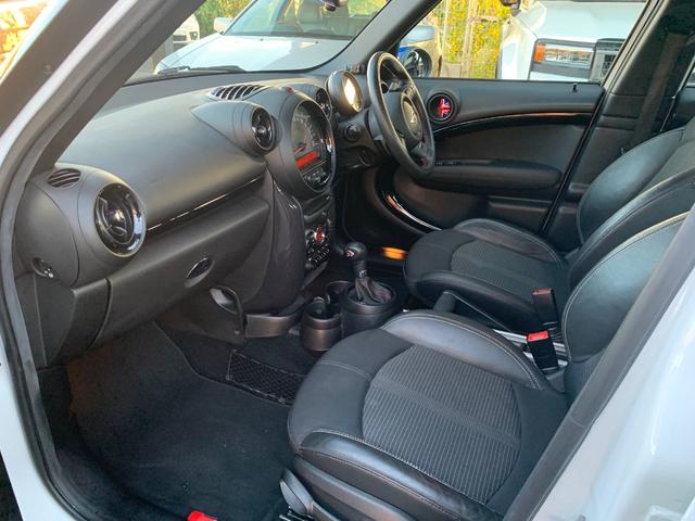 MINI クーパーSD クロスオーバー JCWチリパッケ-ジ JCWエアロ 18インチAW JCWステアリング JCWエントランスモール ETC キーレス ディ-ゼル車(8枚目)