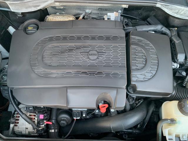 MINI クーパーSD クロスオーバー JCWチリパッケ-ジ JCWエアロ 18インチAW JCWステアリング JCWエントランスモール ETC キーレス ディ-ゼル車(23枚目)