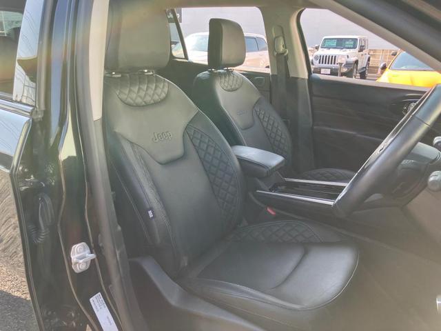ジープ・コマンダー リミテッド　認定中古車保証　整備付　純正ナビゲーションシステム　ＡｐｐｌｅＣａｒｐｌａｙ　バックカメラ　アラウンドビューモニター　シートヒーター　ステアリングヒーター　シートメモリー　パワーリフトゲート（16枚目）