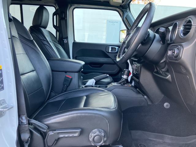 全席レザーシートになります