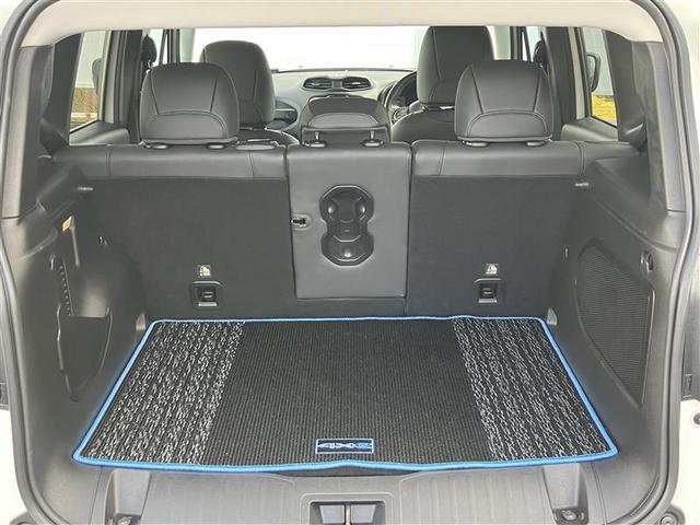 ジープ・レネゲード４ｘｅ リミテッド　４ｘｅ　認定中古車保証　整備付き　純正ナビ　ＬＥＤヘッドライト　純正アルミホイール　バックカメラ　ＰＨＥＶ　充電ケーブル付（27枚目）