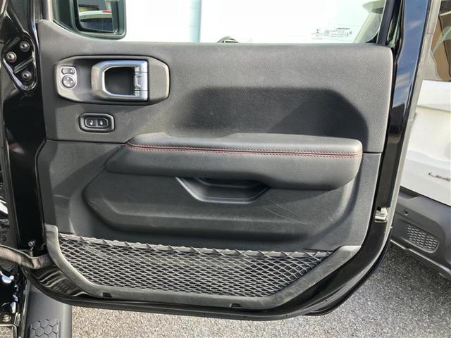 �E���A�h�A����