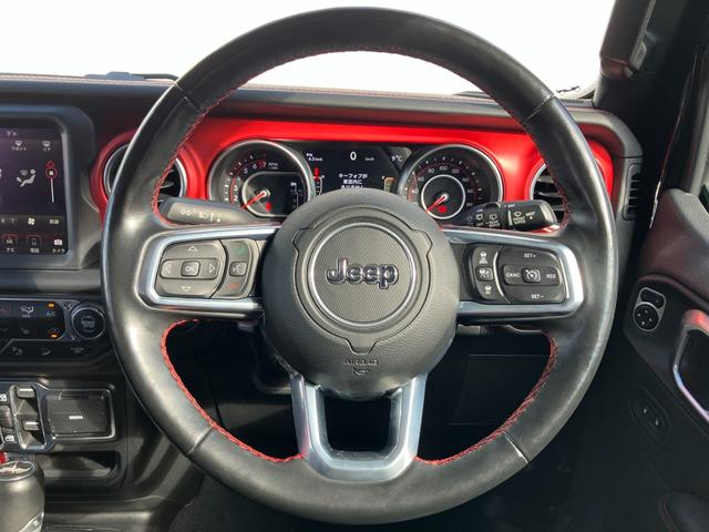 �q�[�^�[�@�\�t���̃X�e�A�����O�z�C�[���ɂȂ�܂�