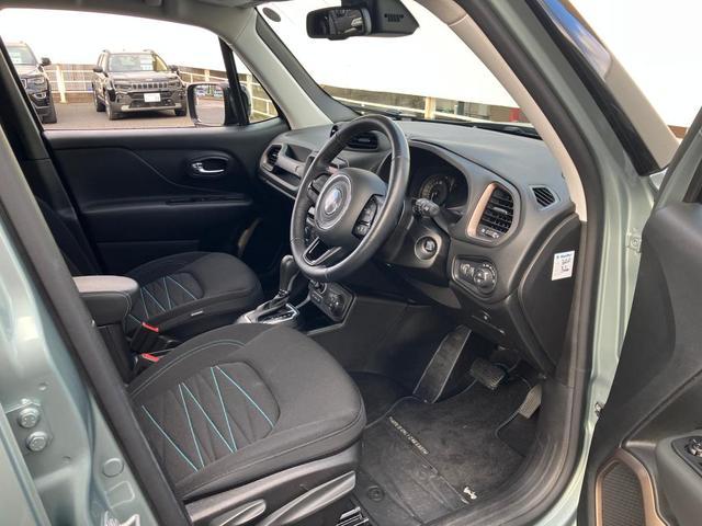 ジープ・レネゲード４ｘｅ アップランド　４ｘｅ　認定中古車保証　整備付　ＰＨＥＶモデル　特別仕様車　特別カラー　純正ナビゲーションシステム　ＡｐｐｌｅＣａｒｐｌａｙ　バックカメラ　アダプティブクルーズコントロール　ＥＴＣ２．０　充電ケーブル付（15枚目）