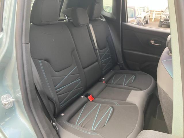 ジープ・レネゲード４ｘｅ アップランド　４ｘｅ　認定中古車保証　整備付　ＰＨＥＶモデル　特別仕様車　特別カラー　純正ナビゲーションシステム　ＡｐｐｌｅＣａｒｐｌａｙ　バックカメラ　アダプティブクルーズコントロール　ＥＴＣ２．０　充電ケーブル付（19枚目）