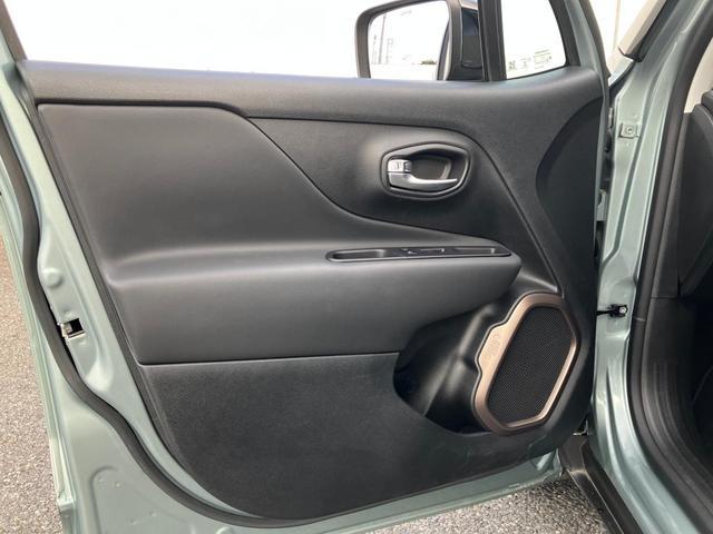 ジープ・レネゲード４ｘｅ アップランド　４ｘｅ　認定中古車保証　整備付　ＰＨＥＶモデル　特別仕様車　特別カラー　純正ナビゲーションシステム　ＡｐｐｌｅＣａｒｐｌａｙ　バックカメラ　アダプティブクルーズコントロール　ＥＴＣ２．０　充電ケーブル付（23枚目）