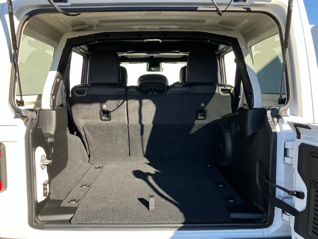 �g�����N���[���B