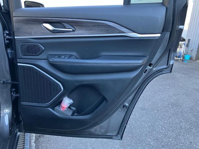 �㕔���Ȃɂ͂t�r�a�|�[�g���������܂�