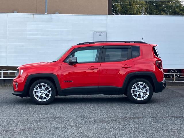 ジープ・レネゲード リミテッド　認定中古車保証　整備付　純正ナビゲーションシステム　ＡｐｐｌｅＣａｒｐｌａｙ　レザーシート　シートヒーター　ステアリングヒーター　アダプティブクルーズコントロール　Ｂカメ　ＥＴＣ２．０　ＬＥＤヘッド（9枚目）