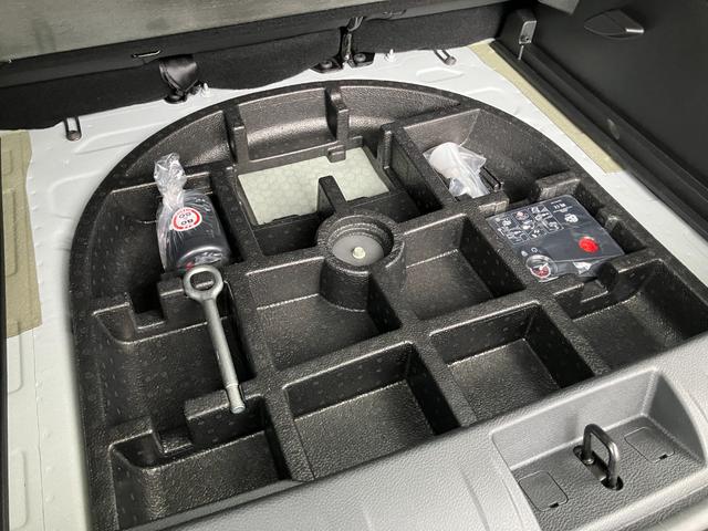 ジープ・レネゲード アルティテュード　ｅ－ハイブリッド　新車保証継承　整備付　純正ナビゲーションシステム　ＡｐｐｌＣａｒｐｌａｙ　レザシート　シートヒーター　ステアリングヒーター　アダプティブクルーズコントロール　バックカメラ　ＥＴＣ　ＬＥＤヘッドライト（29枚目）