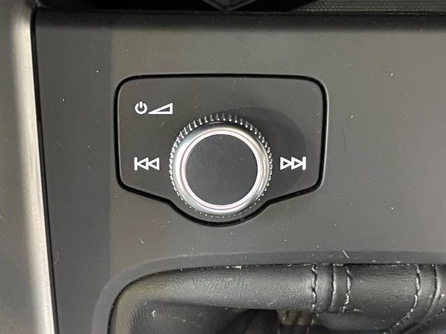 Ａ１スポーツバック ３５ＴＦＳＩ　アドバンスド　デビューパッケージ／ブラックルーフ／アダプティブクルーズコントロール／レーンキープアシスト／ブルートゥース／ハンズフリー／シートヒーター／バーチャルコクピット／スマートキー（30枚目）