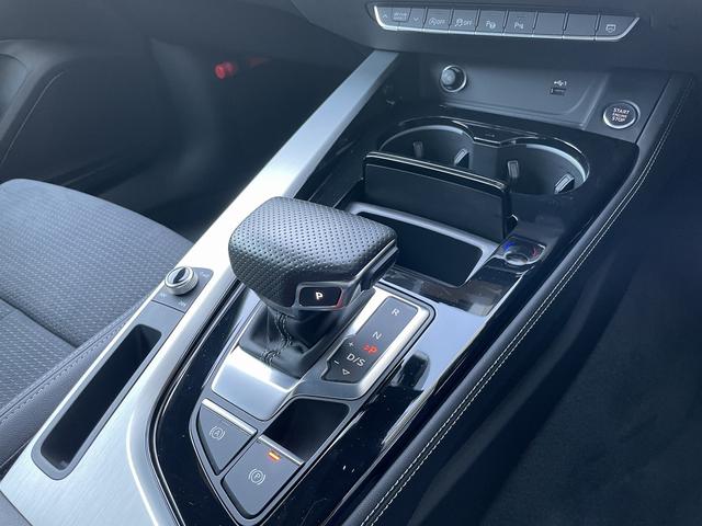 Ａ５スポーツバック ３５ＴＤＩ　Ｓライン　ワンオーナー　Ａｕｄｉｓｐｏｒｔ１９インチホイール　ブラックスタイリングパッケージサラウンドビューカメラ　追尾式クルーズコントロール（9枚目）