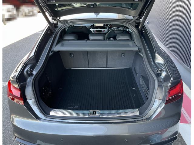 Ａ５スポーツバック ３５ＴＤＩ　Ｓライン　ワンオーナー　Ａｕｄｉｓｐｏｒｔ１９インチホイール　ブラックスタイリングパッケージサラウンドビューカメラ　追尾式クルーズコントロール（14枚目）