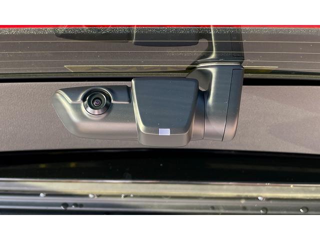 A4アバント 40TDIクワトロ Sライン 限定車ブラックスタイルプラス/19インチアルミホイール/レッドブレーキキャリパー/ブラックスタイリングパッケージ/ダンピングコントロールサスペンション(18枚目)