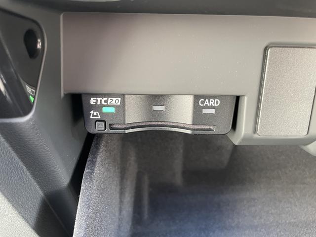 Ａ４ ４０ＴＤＩクワトロ　Ｓライン　元デモカー　ブラックスタイリングパッケージ　Ａｕｄｉｓｐｏｒｔ１９インチホイール　マトリクスＬＥＤヘッドライト　アダプティブクルーズコントロール（18枚目）