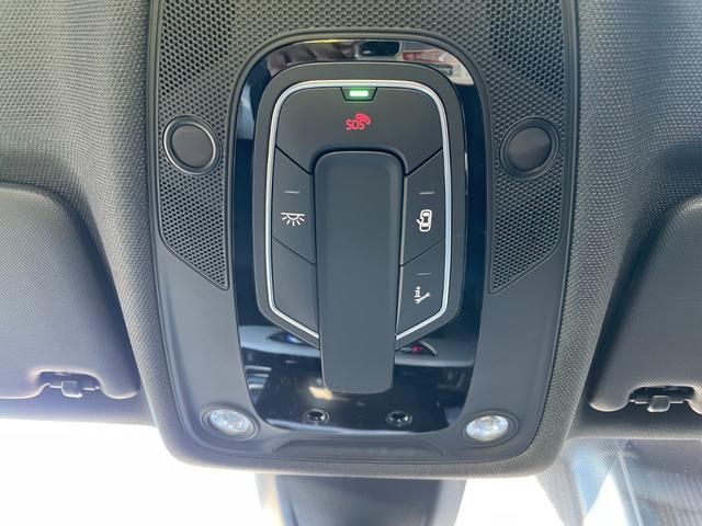Ａ４ ４０ＴＤＩクワトロ　Ｓライン　元デモカー　ブラックスタイリングパッケージ　Ａｕｄｉｓｐｏｒｔ１９インチホイール　マトリクスＬＥＤヘッドライト　アダプティブクルーズコントロール（25枚目）