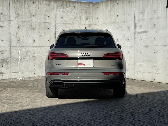 Ｑ５ ４０ＴＤＩクワトロ　Ｓライン　ワンオーナー　ブラックスタイリングパッケージ　Ａｕｄｉｓｐｏｒｔ２０インチホイール　マトリクスＬＥＤヘッドライト　アダプティブクルーズコントロール（5枚目）