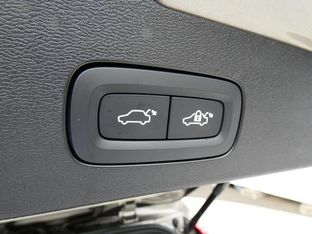 Ｖ６０ 　Ｔ５　Ｉｎｓｃｒｉｐｔｉｏｎ　パノラマ・ガラスルーフ　ｈａｒｍａｎ／ｋａｒｄｏｎ　１９インチＡＷ　前後シートヒーター　フロントシートマッサージ　４ゾーンＡＣ　ヘッドアップ・ディスプレイ　ワンオーナー（32枚目）