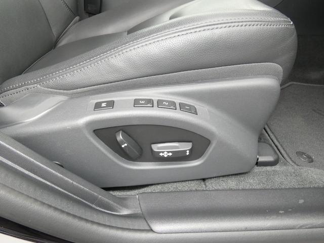 Ｖ６０ 　Ｄ４　Ｃｌａｓｓｉｃ　パノラマ・ガラスルーフ　本革シートフロント・シートヒーター　パドルシフト　キーレスエントリー　ＨＤＤナビ　１８ＡＷ（14枚目）